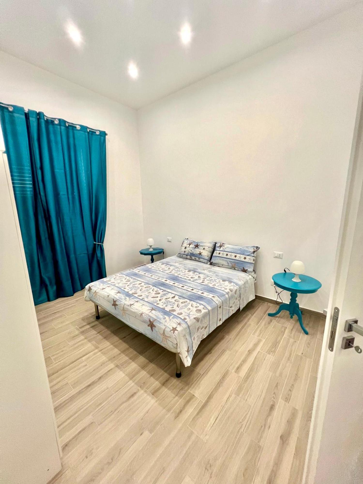 La Barca Sul Mare Apartment Палермо Екстериор снимка