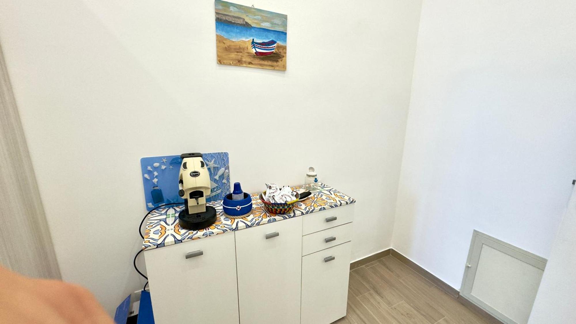La Barca Sul Mare Apartment Палермо Екстериор снимка