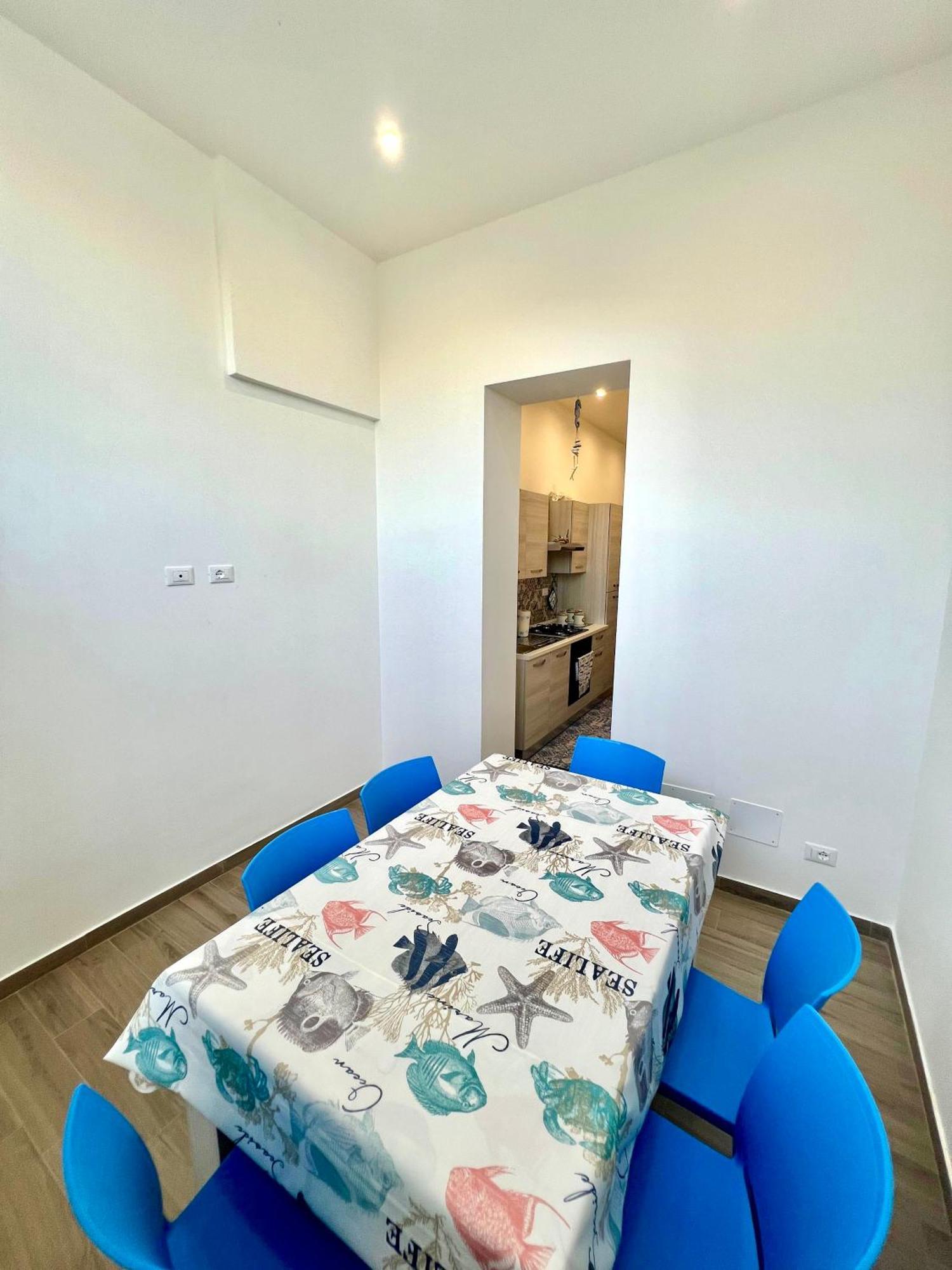 La Barca Sul Mare Apartment Палермо Екстериор снимка